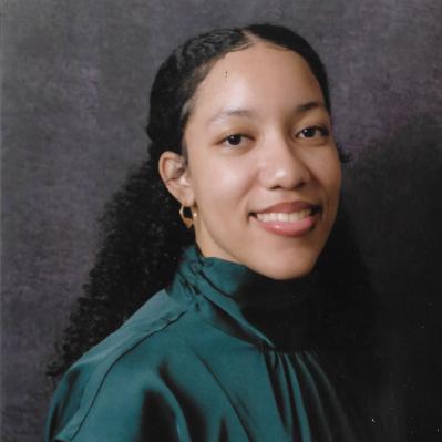 Kayla Banks headshot